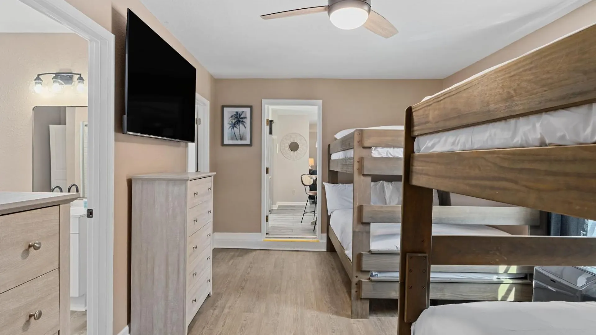 Pcb Group-Friendly Duplex W Pool Backyard Lounge 2 Kitchens Villa Panama City Beach